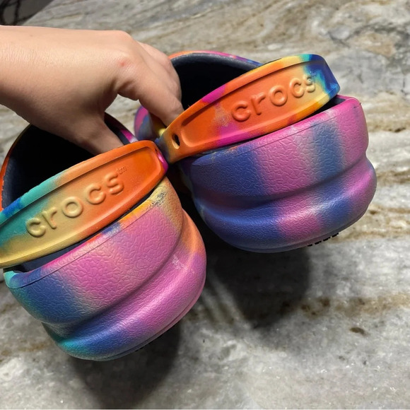 CROCS Tie Dye Unisex Bistro Rainbow Clogs Slip Resistant Mens 10/Women’s 12 - Picture 8 of 11